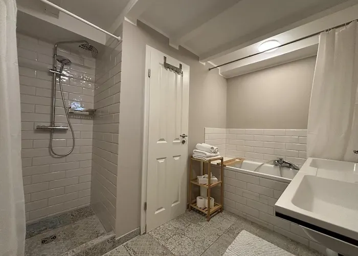 Work & Relax In 4* Maintal