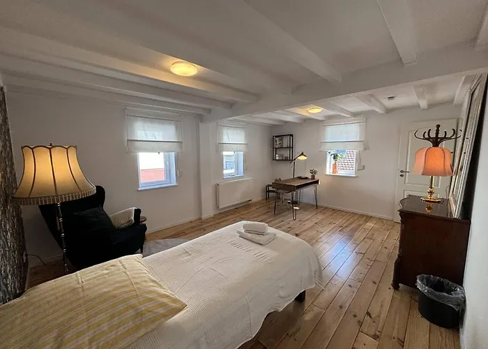 Apartmanhotel Work & Relax In 4*